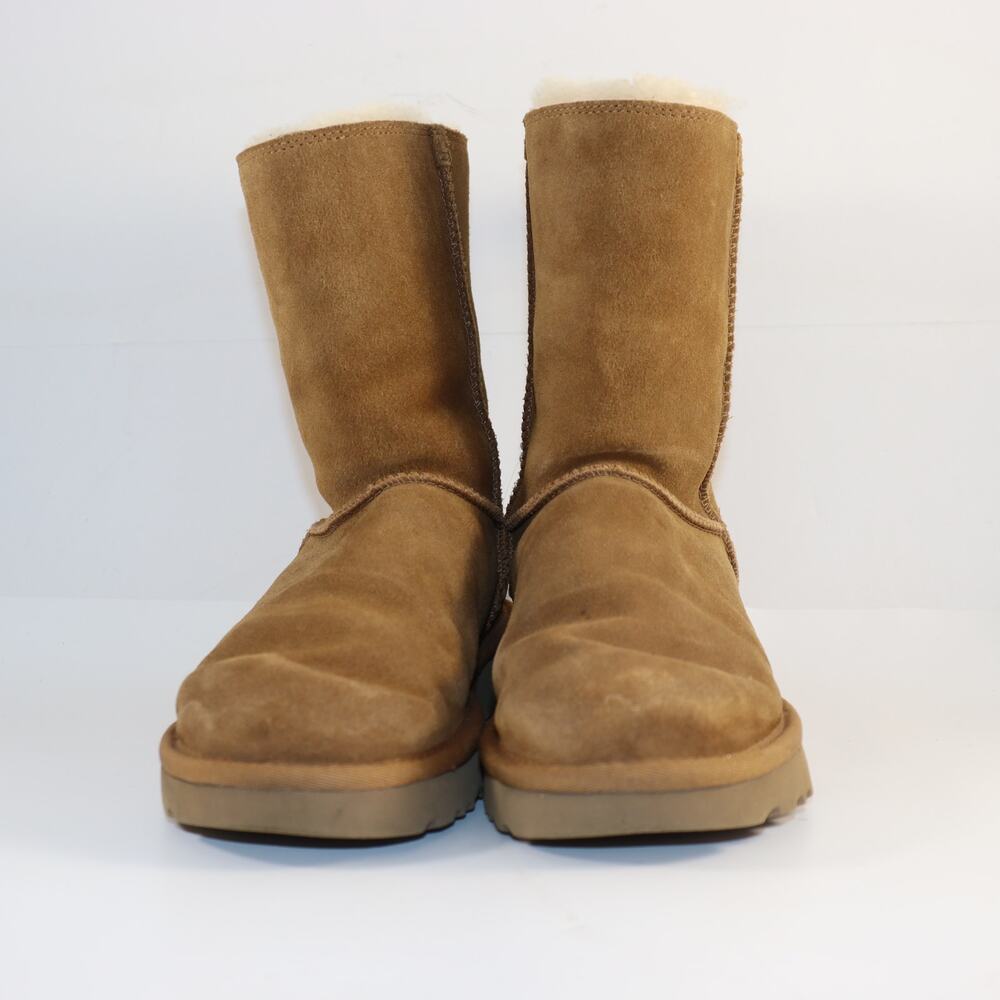 UGG Australia Classic Short Zip Boots – Chestnut Suede – Women’s Size 5